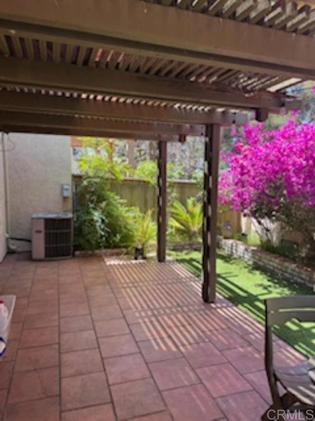 Detail Gallery Image 3 of 45 For 1010 Baywood Cir #E,  Chula Vista,  CA 91915 - 3 Beds | 2 Baths