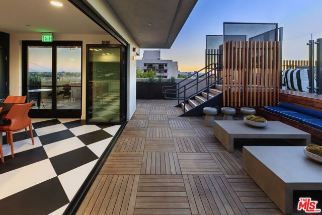 1250 N Fairfax Avenue, West Hollywood CA: https://media.crmls.org/mediaz/a472231a-56b7-4342-87de-b28816178393.jpg