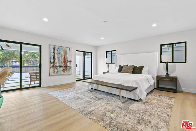 5132 Escobedo Drive, Woodland Hills CA: https://media.crmls.org/mediaz/a472935e-6088-4837-bd74-e15093dc1663.jpg