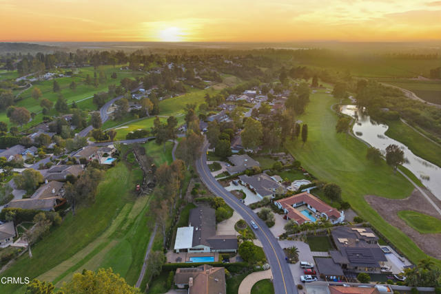 Detail Gallery Image 4 of 46 For 1356 Fairway Dr, Camarillo,  CA 93010 - 4 Beds | 3 Baths