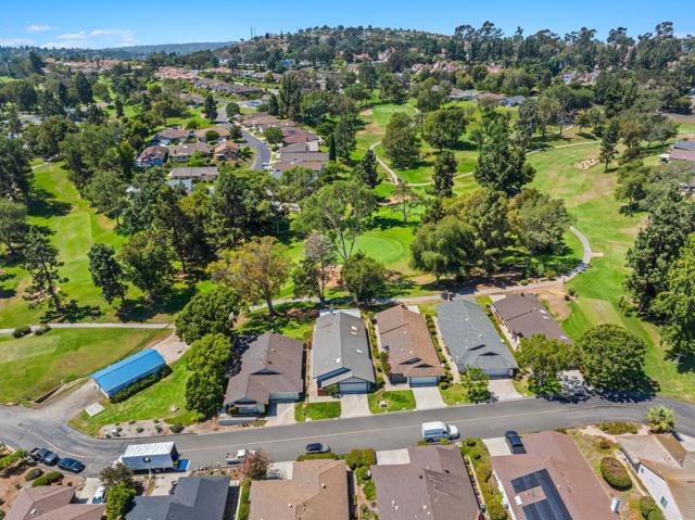 Detail Gallery Image 2 of 28 For 1029 La Casa Dr, San Marcos,  CA 92078 - 2 Beds | 2 Baths