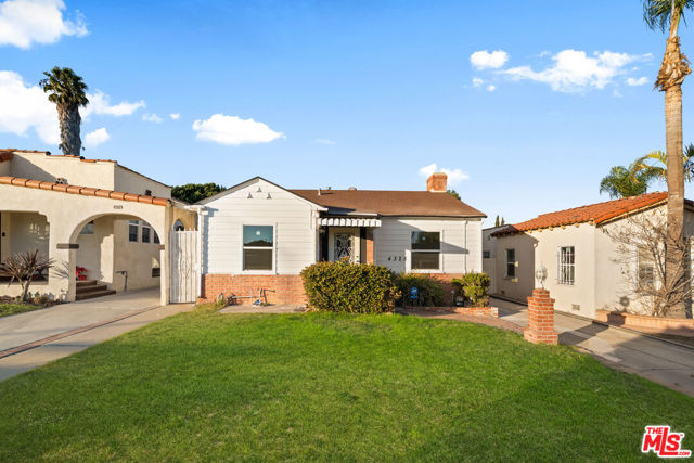 4325 W 58th Place, Los Angeles CA: https://media.crmls.org/mediaz/a473e362-686d-49bb-be89-b4759cd992e1.jpg