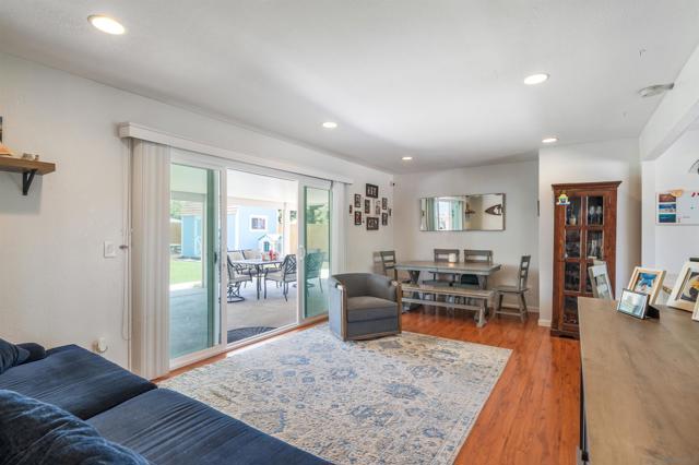 13225 Waltham Ave, Poway CA: https://media.crmls.org/mediaz/a47405f0-6e34-4417-b7b7-3ef97c5eaaca.jpg