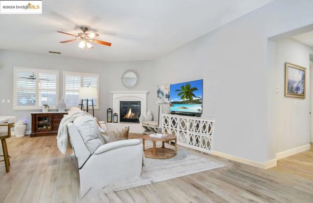 1771 Wilde Dr, Discovery Bay CA: https://media.crmls.org/mediaz/a4744624-b91d-4b4e-ac15-0a3e15565b98.jpg