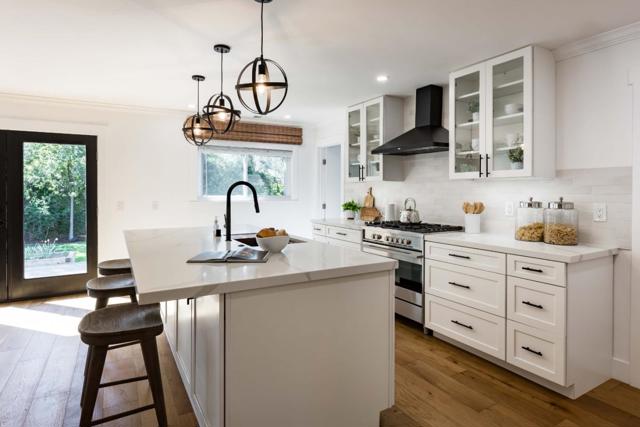 721 14th Avenue, Menlo Park CA: https://media.crmls.org/mediaz/a474d8c0-7809-4bbf-a070-adcfd3f4df31.jpg