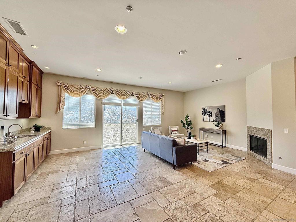 MLS #250028419SD image #15