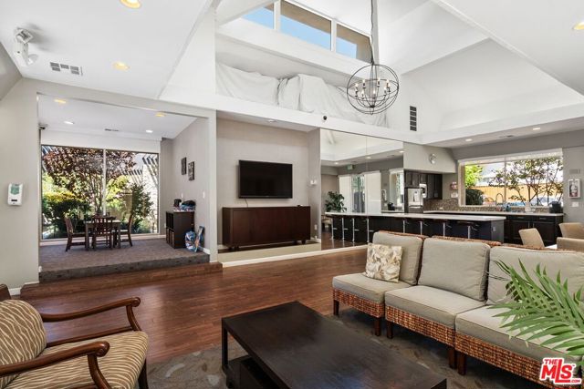 Drew Fenton | 2880 Woodwardia Drive Los Angeles CA | MLS: 7374949 Drew Fenton | 2880 Woodwardia Drive Los Angeles CA | MLS: 7374949