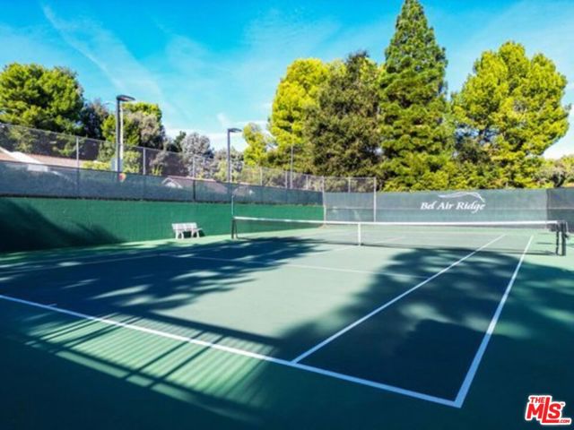 10221 Briarwood Drive, Los Angeles CA: https://media.crmls.org/mediaz/a475772c-5211-4e43-b6e5-3c095b7994bb.jpg