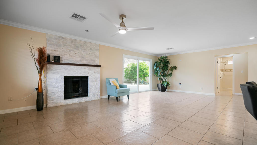 MLS #219136556DA image #10