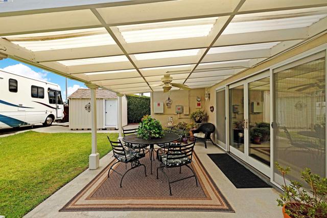4601 Hampshire Way, Fremont CA: https://media.crmls.org/mediaz/a4763fa2-9968-4db9-92db-0147f3000521.jpg