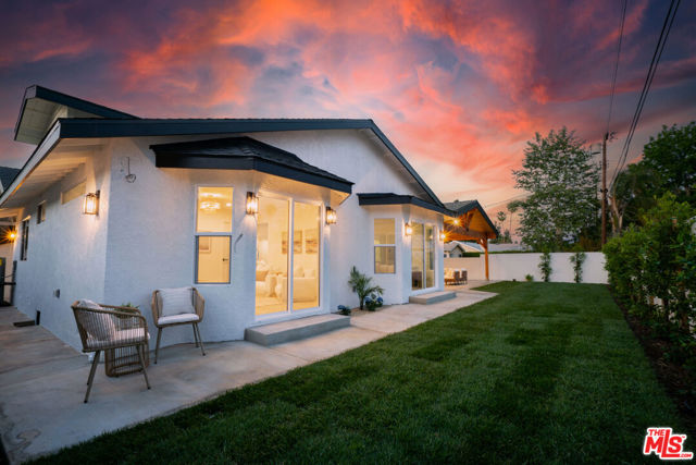 22250 Strathern Street, Canoga Park CA: https://media.crmls.org/mediaz/a4767f50-5139-4416-84ec-d6a18180662d.jpg