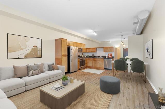 889 Date St, San Diego CA: https://media.crmls.org/mediaz/a47748c2-1c50-4d0e-9d2a-8797516b0dcd.jpg