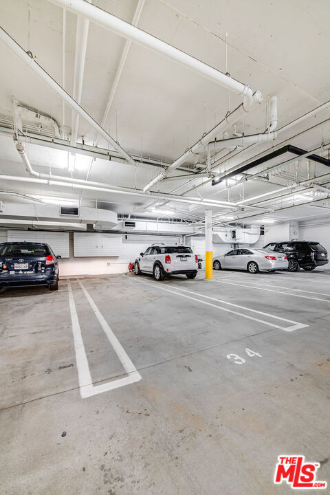 12026 Hoffman Street, Studio City CA: https://media.crmls.org/mediaz/a4778d1e-50f8-4659-b5f5-73c3ea613a34.jpg