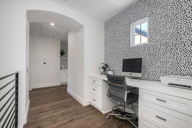 Detail Gallery Image 19 of 37 For 3844 Stoneridge Rd, Carlsbad,  CA 92010 - 4 Beds | 3 Baths