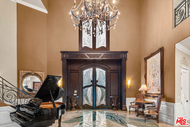 25315 Prado De Los Suenos, Calabasas CA: https://media.crmls.org/mediaz/a477c0de-f517-4255-9893-e417beb1ec44.jpg