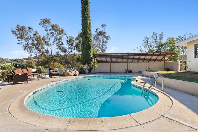 25311 Jesmond Dene Road, Escondido CA: https://media.crmls.org/mediaz/a4783347-7a32-4507-aad2-f4be27237741.jpg