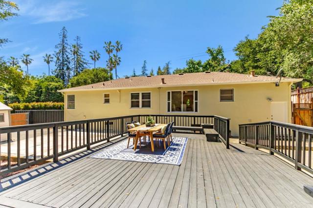 20335 Saratoga Los Gatos Road, Saratoga CA: https://media.crmls.org/mediaz/a4789d46-92bb-4539-a6a0-82acd411ebe1.jpg