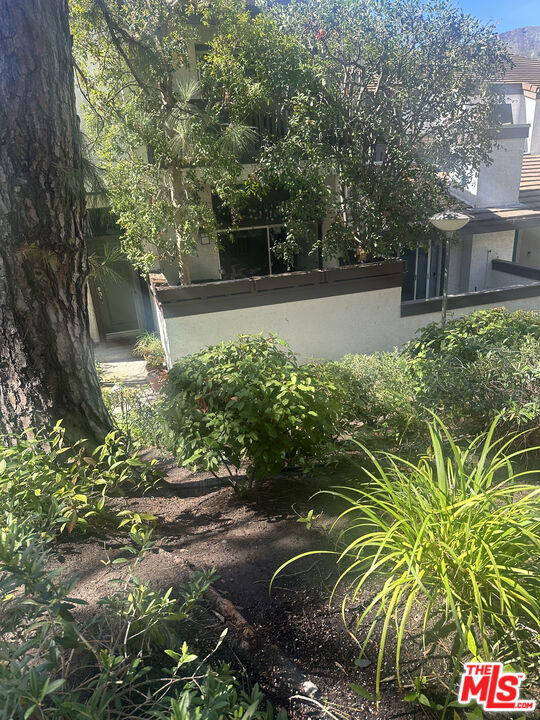 Drew Fenton | 1546 Palisades Drive Pacific Palisades CA | MLS: 7326180