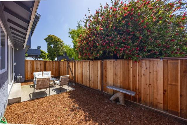 1026 Suzanne Court, Half Moon Bay CA: https://media.crmls.org/mediaz/a479c6ba-bcc6-426b-bc9e-7167af7e3e82.jpg