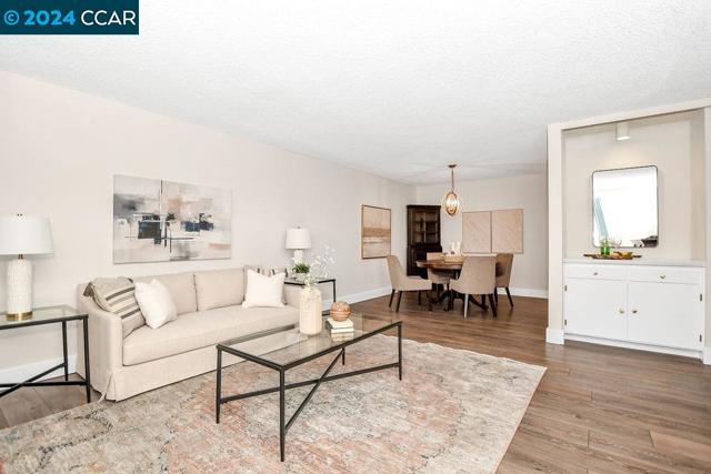 490 N Civic Drive, Walnut Creek CA: https://media.crmls.org/mediaz/a47a173d-d5fa-4dae-a863-c3f8cac13d09.jpg