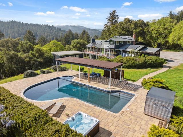 240 Buck Knoll Road, Boulder Creek CA: https://media.crmls.org/mediaz/a47a588b-cb8e-43bd-862e-ce1f7d288154.jpg
