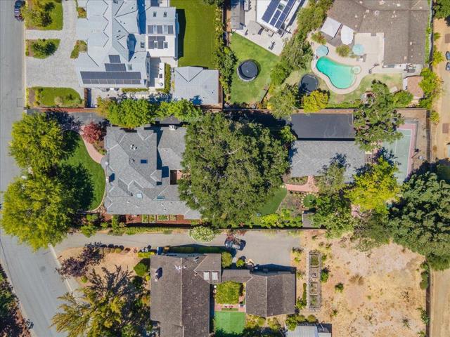 115 Doud Drive, Los Altos CA: https://media.crmls.org/mediaz/a47a7266-9ad8-477b-b3d9-215a6d29048b.jpg