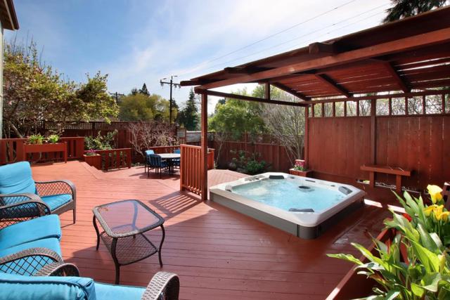 3239 O'Neill Court, Soquel CA: https://media.crmls.org/mediaz/a47a9621-632a-4408-aa32-9d3d65cbff0c.jpg
