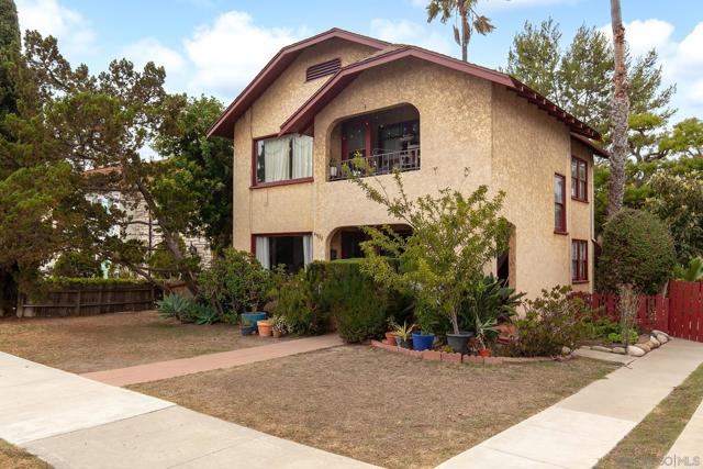 4438 44 Campus, San Diego CA: https://media.crmls.org/mediaz/a47ae713-bfaa-4f23-a44e-c28fa8116af6.jpg