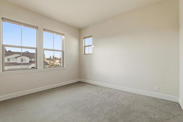 Image 25 of 42 For 2582 Minuet Drive