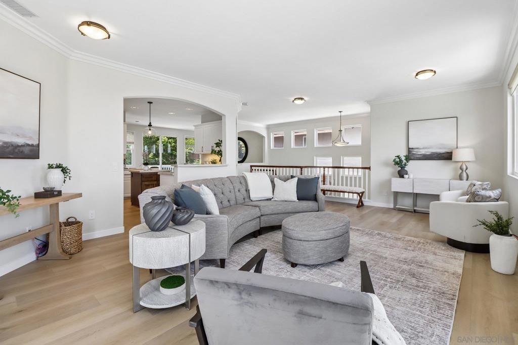 2410 Geranium St - photo 6