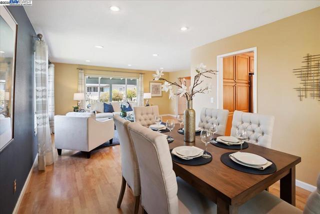 3457 Hackamore Dr, Hayward CA: https://media.crmls.org/mediaz/a4810126-c046-450d-aea5-b3e499e62a53.jpg