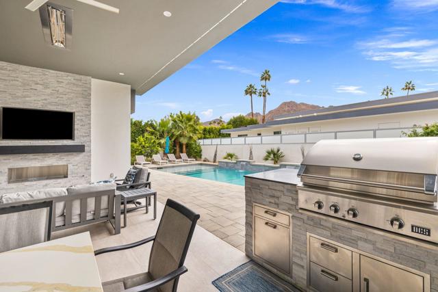 76305 Shoshone Drive, Indian Wells CA: https://media.crmls.org/mediaz/a48236d5-70a0-4706-ad49-50f2db3a6aa1.jpg