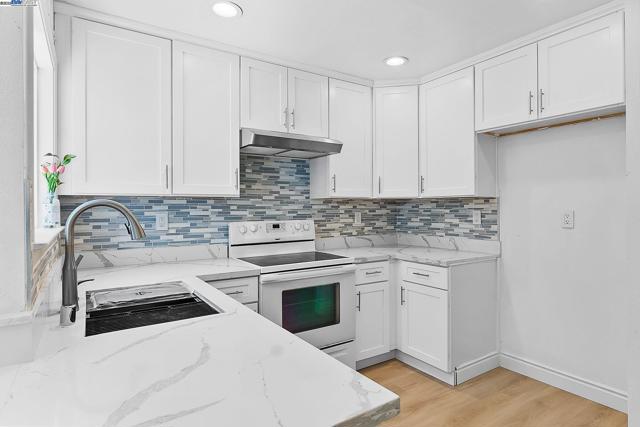 3481 Michael Pl, Bay Point CA: https://media.crmls.org/mediaz/a4825f7f-d8e2-4c27-bebc-135c7a25db63.jpg