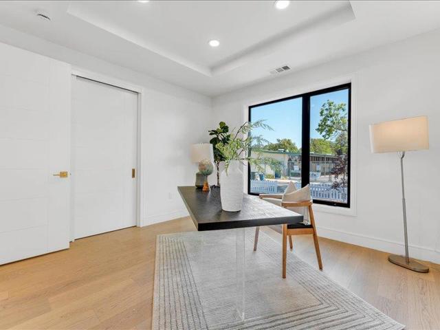 883 Rorke Way, Palo Alto CA: https://media.crmls.org/mediaz/a483bda9-a1bb-4603-a71d-cab07e40257e.jpg
