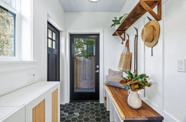 191 Winona Avenue, Pacifica CA: https://media.crmls.org/mediaz/a4843881-5113-41e9-8add-5f9e10ae780e.jpg