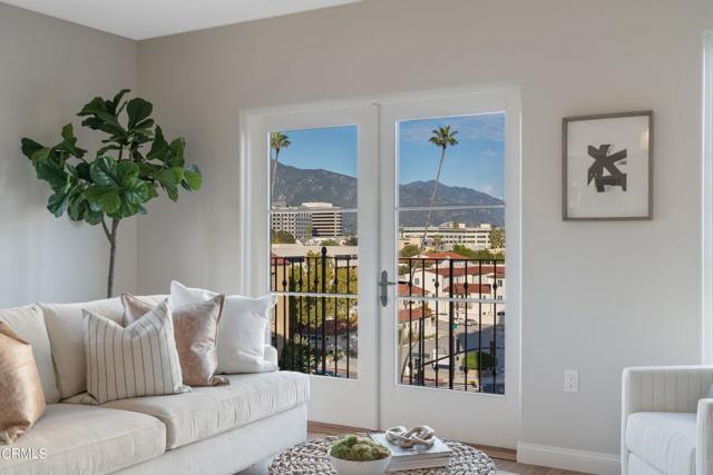 88 N Oakland Avenue, Pasadena CA: https://media.crmls.org/mediaz/a4844479-59f1-49d2-b3c1-acec927234a7.jpg
