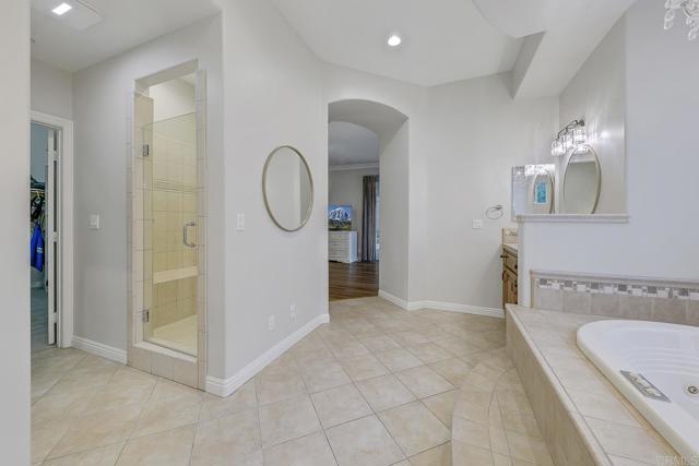 1508 Sequoia Lane, Vista CA: https://media.crmls.org/mediaz/a4845630-e408-4c29-ab4c-812e6362969a.jpg