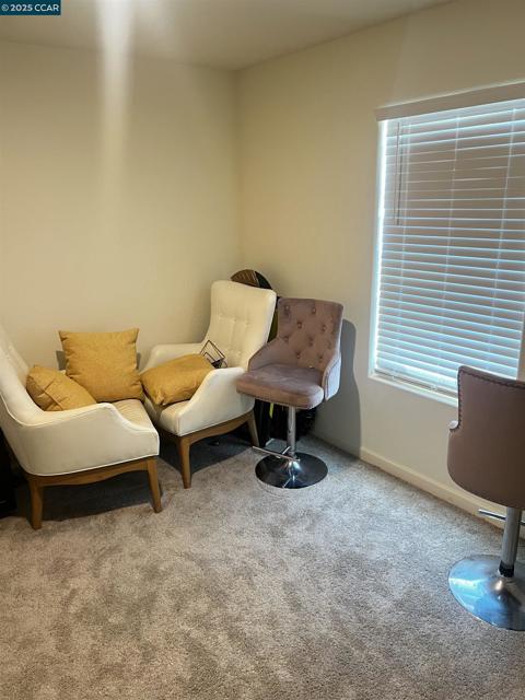 627 Elizabeth Ct, Merced CA: https://media.crmls.org/mediaz/a484d4ef-22a7-45e5-8884-88ed5c5a8649.jpg