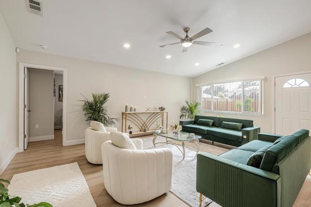 Image 2 of 16 For 895 Schembri Lane