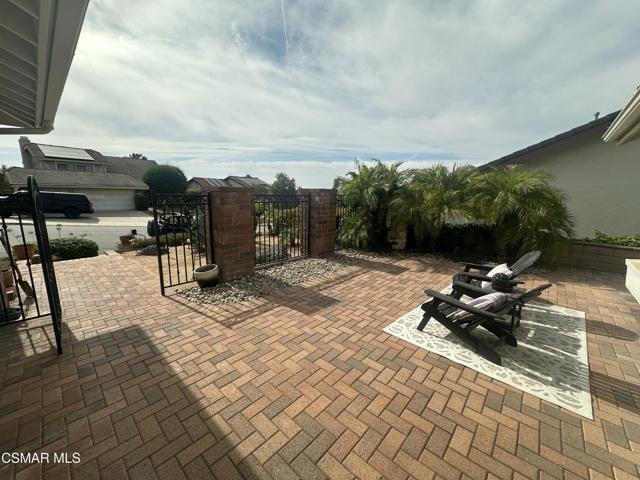 1961 Mccrea Road, Thousand Oaks CA: https://media.crmls.org/mediaz/a4851d74-d969-47a3-a0a0-ca8c028c1db9.jpg