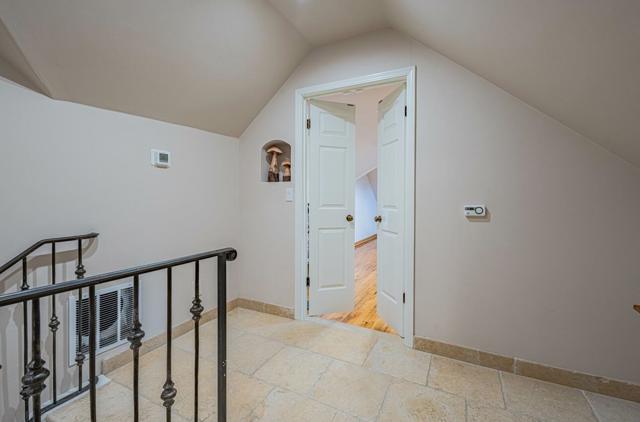 11394 Saddle Road, Monterey CA: https://media.crmls.org/mediaz/a4859969-3c97-4f53-a6e4-a3b4f1536d5d.jpg