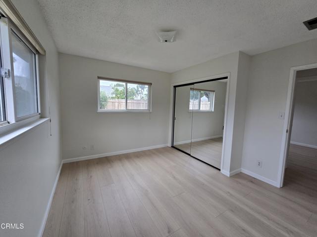 Detail Gallery Image 14 of 19 For 396 Baker Ave, Ventura,  CA 93004 - 3 Beds | 2 Baths