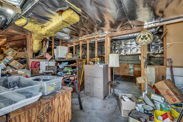 52551 Pine Ridge Road, Idyllwild CA: https://media.crmls.org/mediaz/a486ba73-9487-40ec-b76f-7308f166cebb.jpg