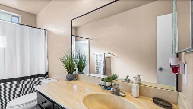 Detail Gallery Image 17 of 28 For 8146 Lemon Grove Way #B,  Lemon Grove,  CA 91945 - 2 Beds | 1/1 Baths