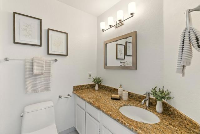 830 Portwalk Place, Redwood City CA: https://media.crmls.org/mediaz/a4882e44-01b0-47b4-92b8-f9be0241d9e0.jpg