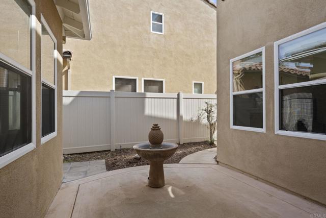 Detail Gallery Image 10 of 44 For 371 Plaza Toluca, Chula Vista,  CA 91914 - 5 Beds | 4 Baths