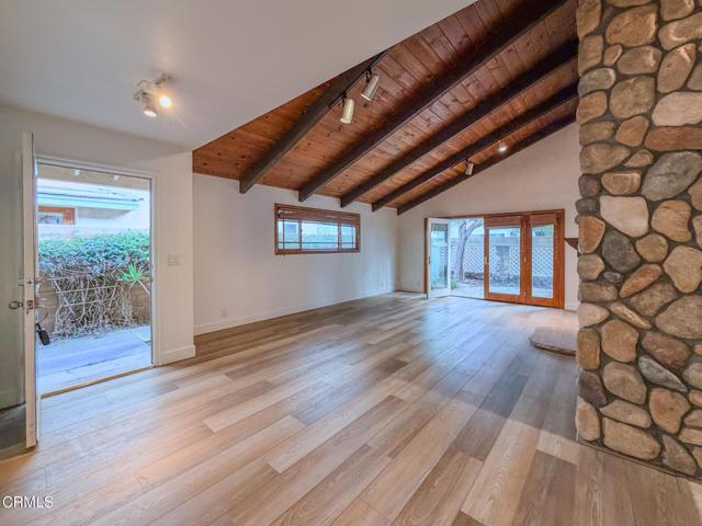 Detail Gallery Image 2 of 51 For 5142 Sandpiper Way, Oxnard,  CA 93035 - 3 Beds | 2 Baths