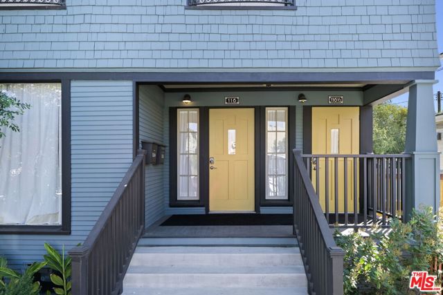 116 Roselawn Place, Los Angeles CA: https://media.crmls.org/mediaz/a48db91f-7908-4b4c-a079-5a2e01c9587d.jpg