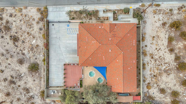12622 Miracle Hill Road, Desert Hot Springs CA: https://media.crmls.org/mediaz/a48dc15e-1cf2-4488-8c36-c4288ee8fd34.jpg