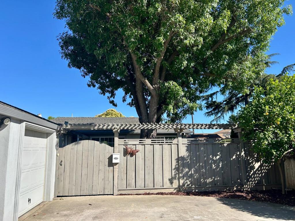 120 El Toro Court